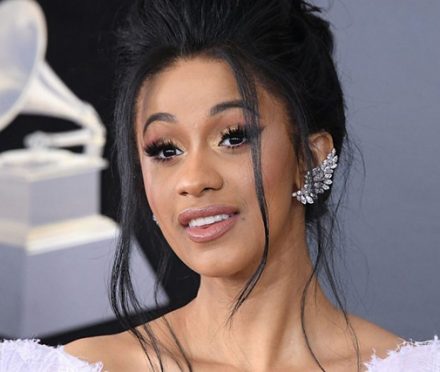 First Woman Rapper to Make History on BillBoard Hot100 - Cardi B A Celebrity