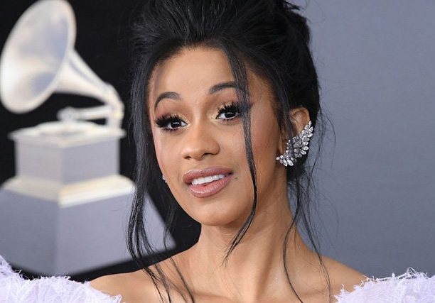 First Woman Rapper to Make History on BillBoard Hot100 - Cardi B A Celebrity